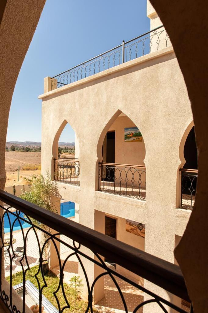 Maison D'Hotes Iminigran & Spa Уарзазат Экстерьер фото