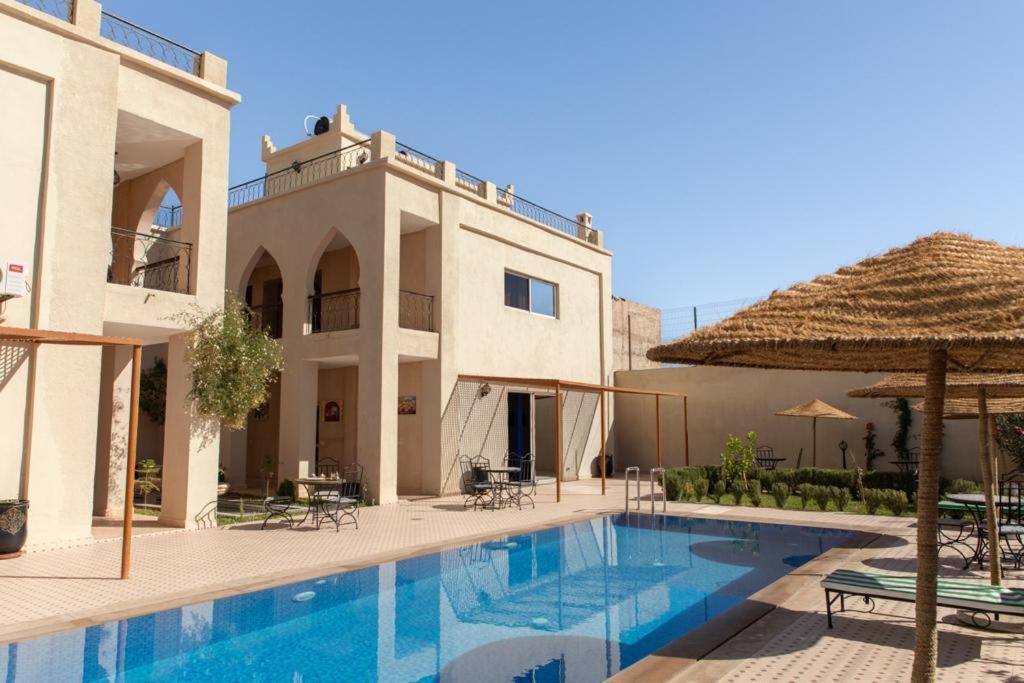 Maison D'Hotes Iminigran & Spa Уарзазат Экстерьер фото